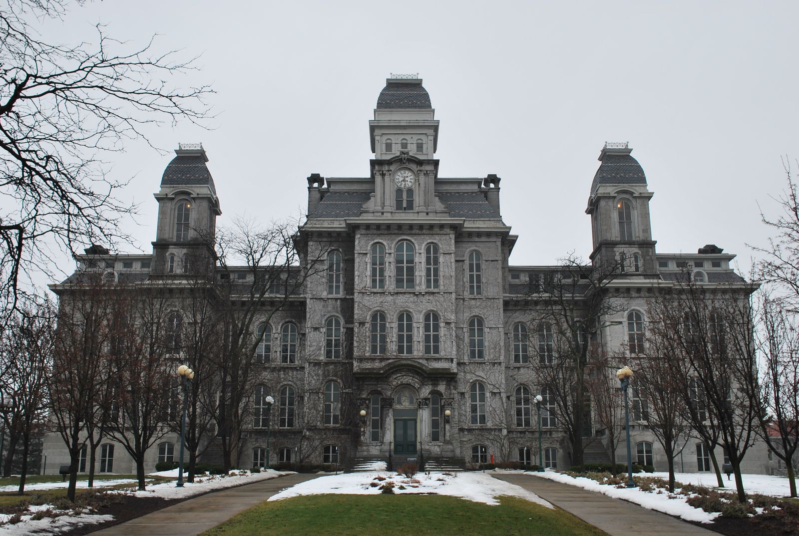 Syracuse University Journalism Lessons: Confidence, Asking Questions, and  Taking Chances | Blakesley Rhett posted on the topic | LinkedIn, image size:1600x1074
